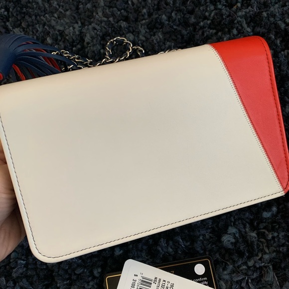 Chanel chain wallet shoulder crossbody bag with tassel - Picture 3 of 12